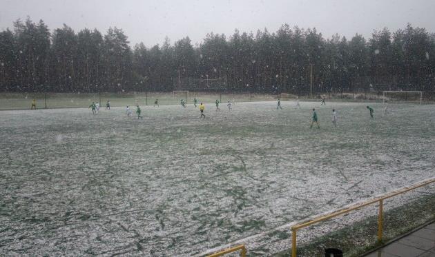 Снег едва не сорвал матч Карловка – Горняк, fcgornyak.dp.ua