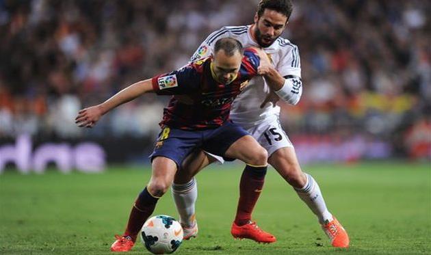 Иньеста против Карвахаля, Getty Images