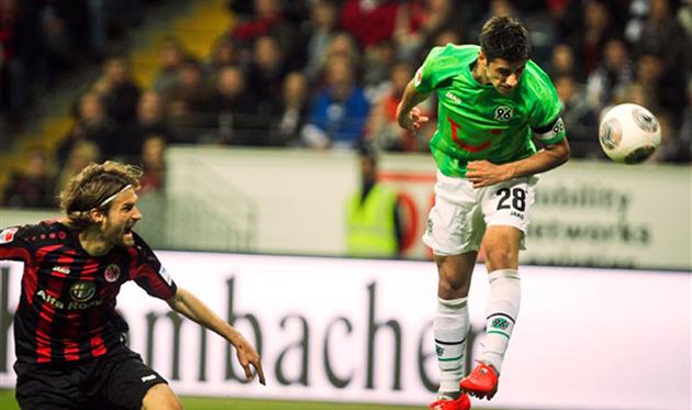 Ларс Штиндль делает счет 2:1, фото getty images