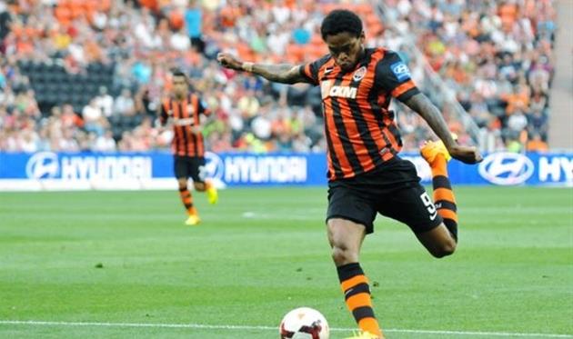 Решающий гол на счету Адриано, Football.ua