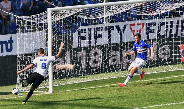 Мауро Икарди забивает Сампдории, Getty Images