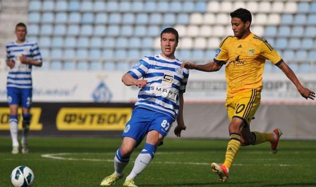 Клейтон Шавьер против Александрса Фертовса, фото И.Хохлова, Football.ua