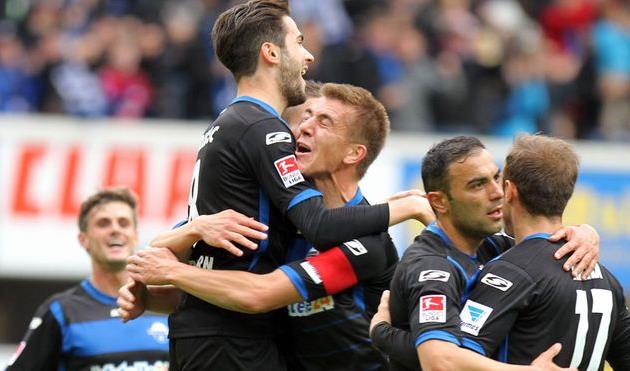 Счастливые игроки Падерборна, фото getty images