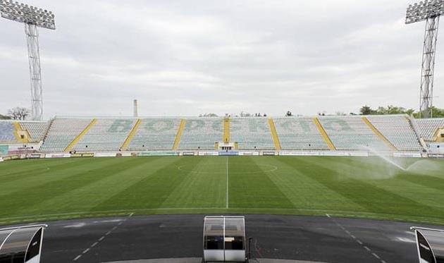 Решающие матчи в Украине проходят на пустых стадионах, фото Олега Дубины, Football.ua