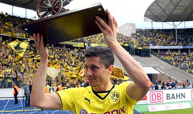 В следующем сезоне Левандовски будет забивать за Баварию, Getty Images