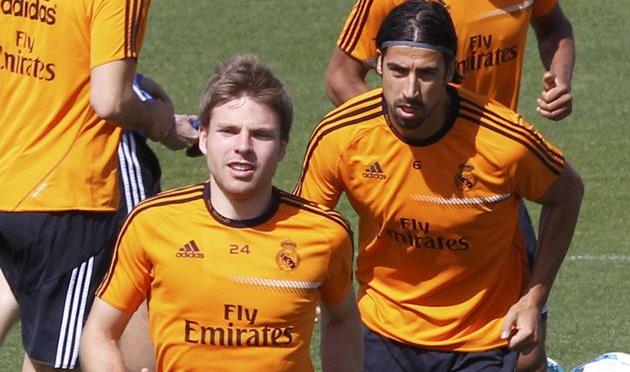 Асьер Ильярраменди и Сами Хедира, фото as.com