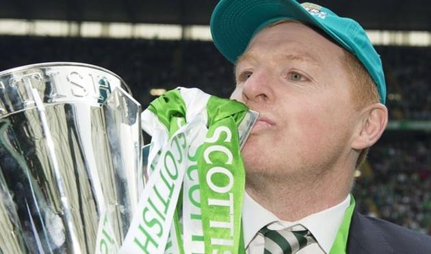 Нил Леннон, SNS