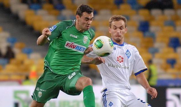 Зенев против Макаренко, фото И. Хохлов, Football.ua