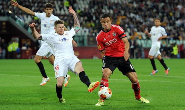 Альберто Морено (левее), Getty Images