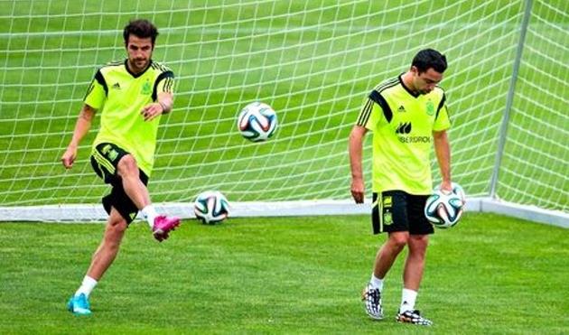 Сеск Фабрегас (слева), Gettt images