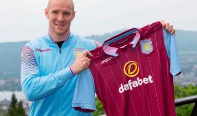 Филипп Сендерос, avfc.co.uk