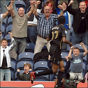 Кану и болельщики, фото bbc.co.uk