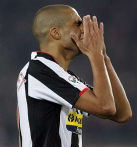 Трезеге не достаточно хорош, Reuters