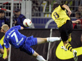 Федерико забивает победный! kicker.de