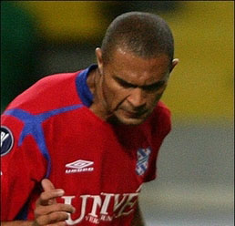 Афонсо Алвеш, АР