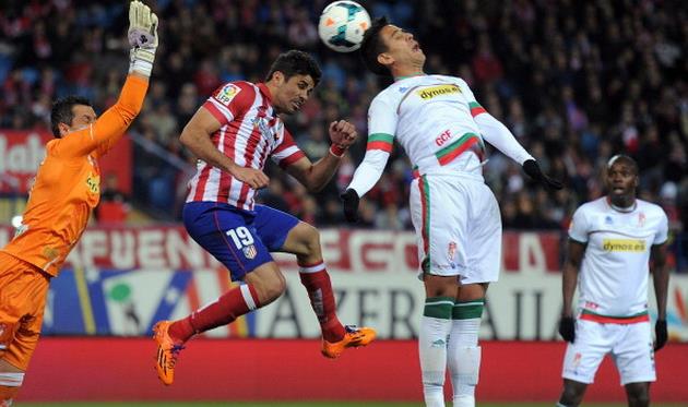 Ресио в борьбе с Диего Костой, фото getty images