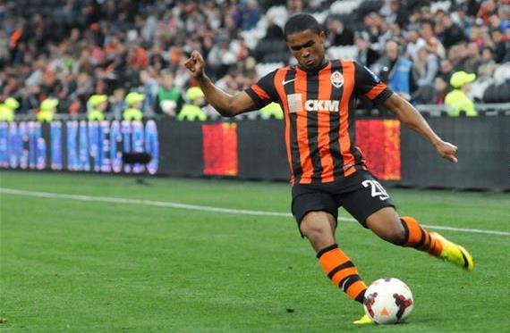 Шахтер не собирается отпускать Дугласа Косту, Football.ua