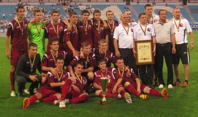 Прошлым летом свердловчане были за шаг от первой лиги. Фото Артура Валерко, Football.ua.