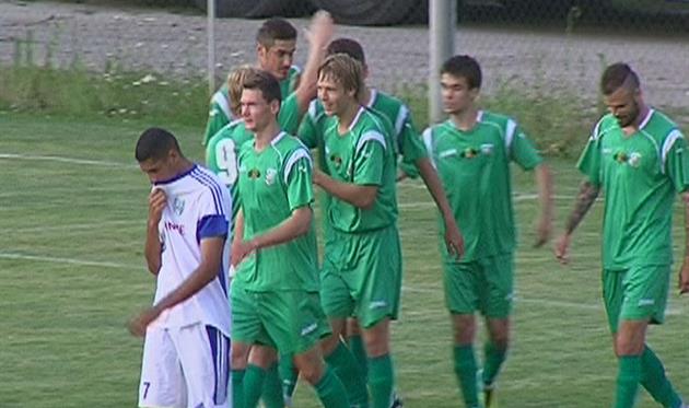 Полтавчане празднуют очередной забитый мяч