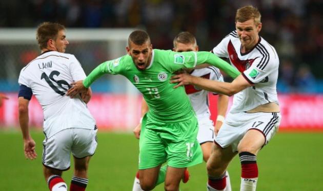 Ислам Слимани прорывается к воротам сборной Германии, getty images