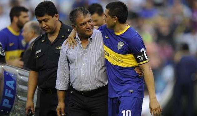 Клаудио Борги и Хуан Роман Рикельме, ole.com.ar