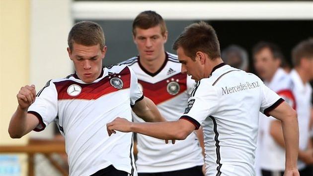 Маттиас Гинтер (слева), фото uefa.com