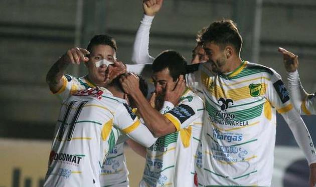 Дефенса успешно начинает исторический сезон, ole.com.ar