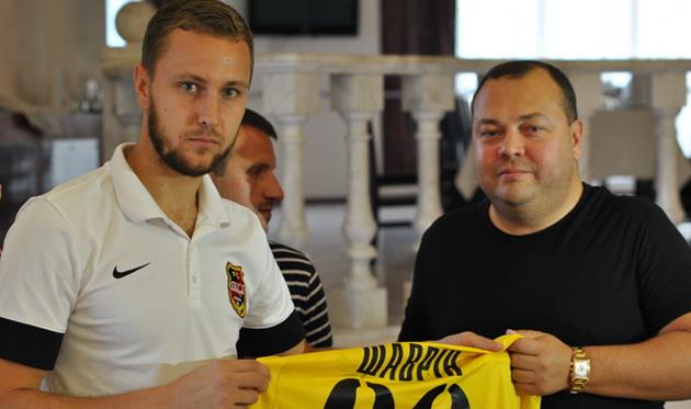 Новичок клуба Шаврин и президент, фото ФК Гелиос