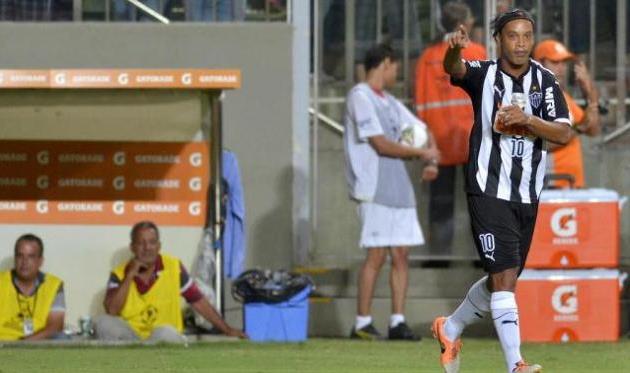 Роналдиньо, AFP