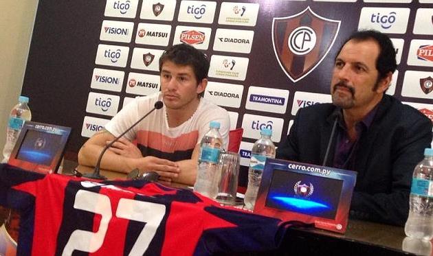 Маурисио Спердути и президент Серро Портеньо Хуан Сапаг, @ccp1912oficial