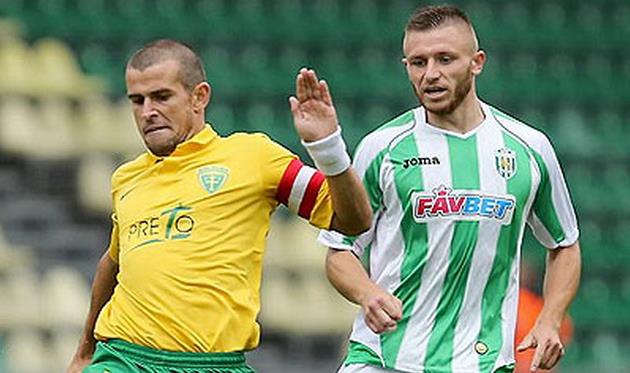 Михаил Сергийчук (справа), фото footballnews.com.ua