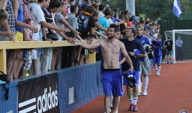 Кременчугский стадион был заполнен полностью, фото fckremen.com