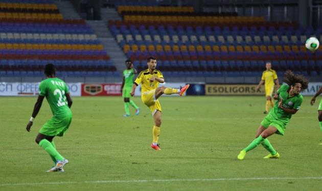 А.Старгородский вместе с И.Галюзой и солигорским Шахтером пробился в следующий раунд, фото www.fcshakhter.by