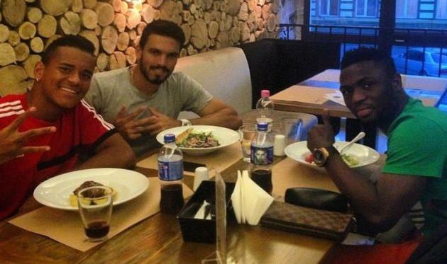 Мариотто, Селин и Бабатунде, instagram.com/michelbaba79