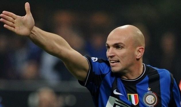 Эстебан Камбиассо, фото uefa.com