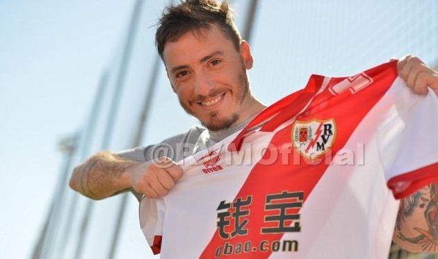 Райо взял К. Альвареса