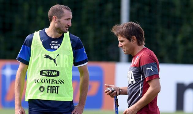 Джорджо Кьеллини и Антонио Конте, Getty Images