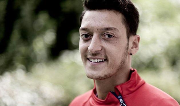 Месут Езил, фото telegraph