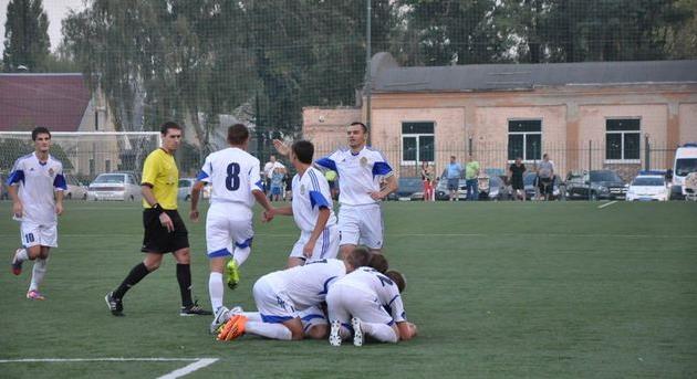 Кремень продолжает возглавлять караван, фото fckremen.com