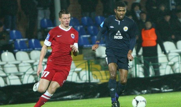 Еще недавно Путивцев играл за Ильичевец, фото metallurg.donetsk.ua