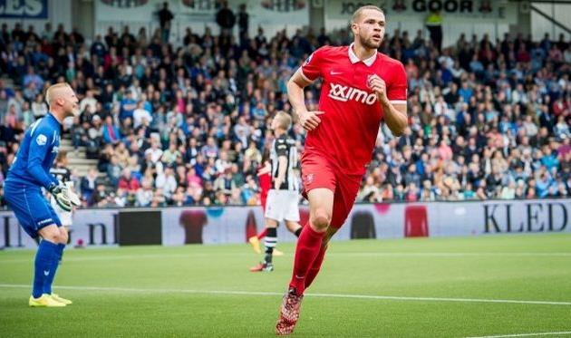 Кастаньос отличился дважды, fcupdate.nl