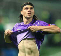 Томаш Уйфалуши