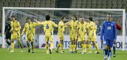 Украина радуется забитому голу, REUTERS