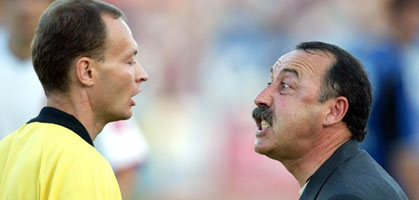 Валерий Газзаев (справа)