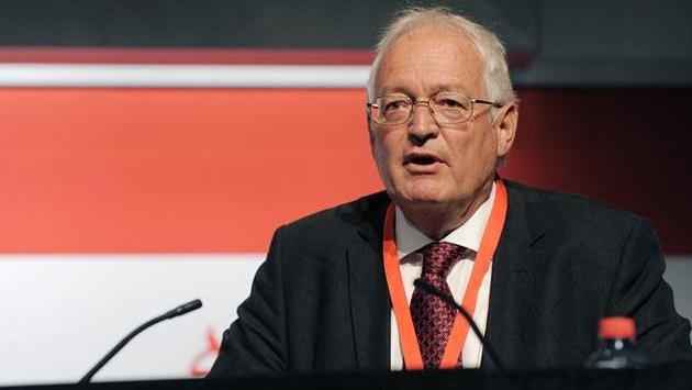 Ханс-Йоахим Эккерт, fifa.com