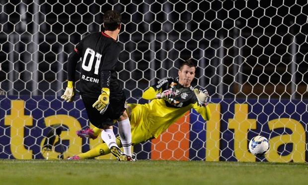 Рожерио Сени - Пауло Виктор 1:1, фото Mauro Horita / Ag. Estado