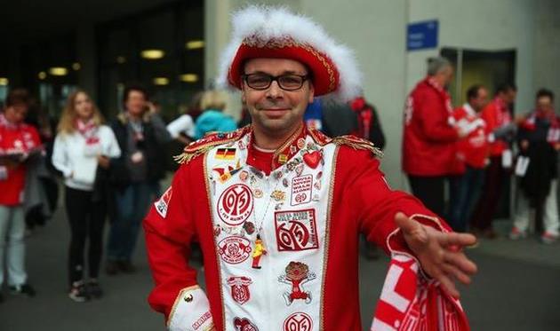 Этот парень как минимум заслуживал на гол, фото bundesliga.com