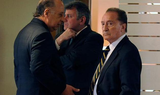 Эухенио Фигередо (справа), AFP