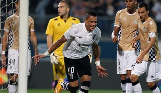 Джонатан Алвес оформил дубль, фото dn.pt