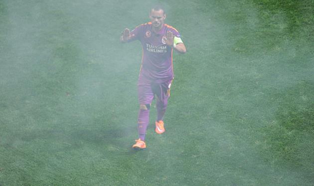 Будущее Снайдера покрыто туманом, Getty Images